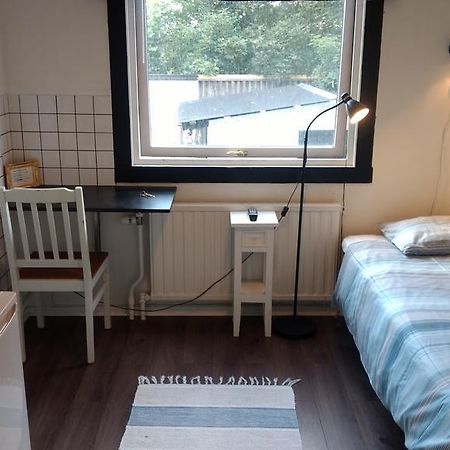 Gustav Bed & Kitchenette Hotel Gotemburgo Exterior foto