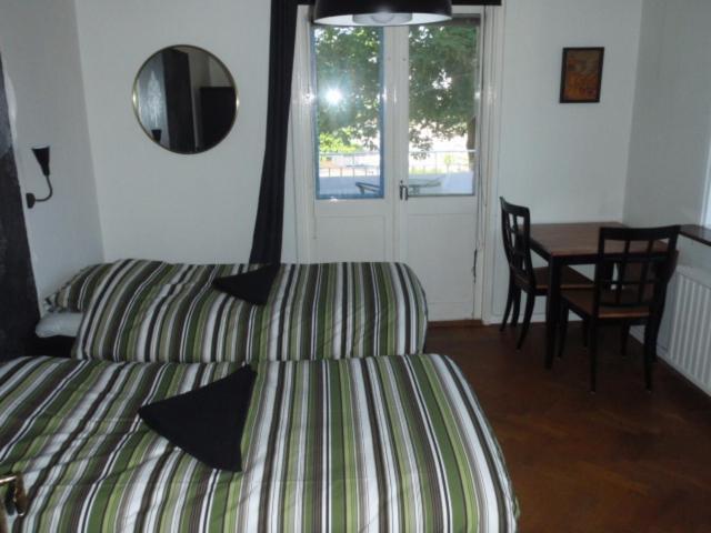 Gustav Bed & Kitchenette Hotel Gotemburgo Exterior foto