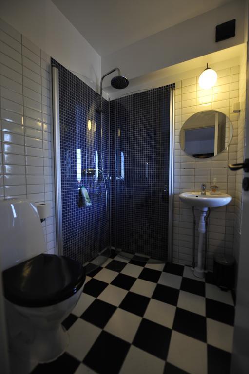 Gustav Bed & Kitchenette Hotel Gotemburgo Exterior foto